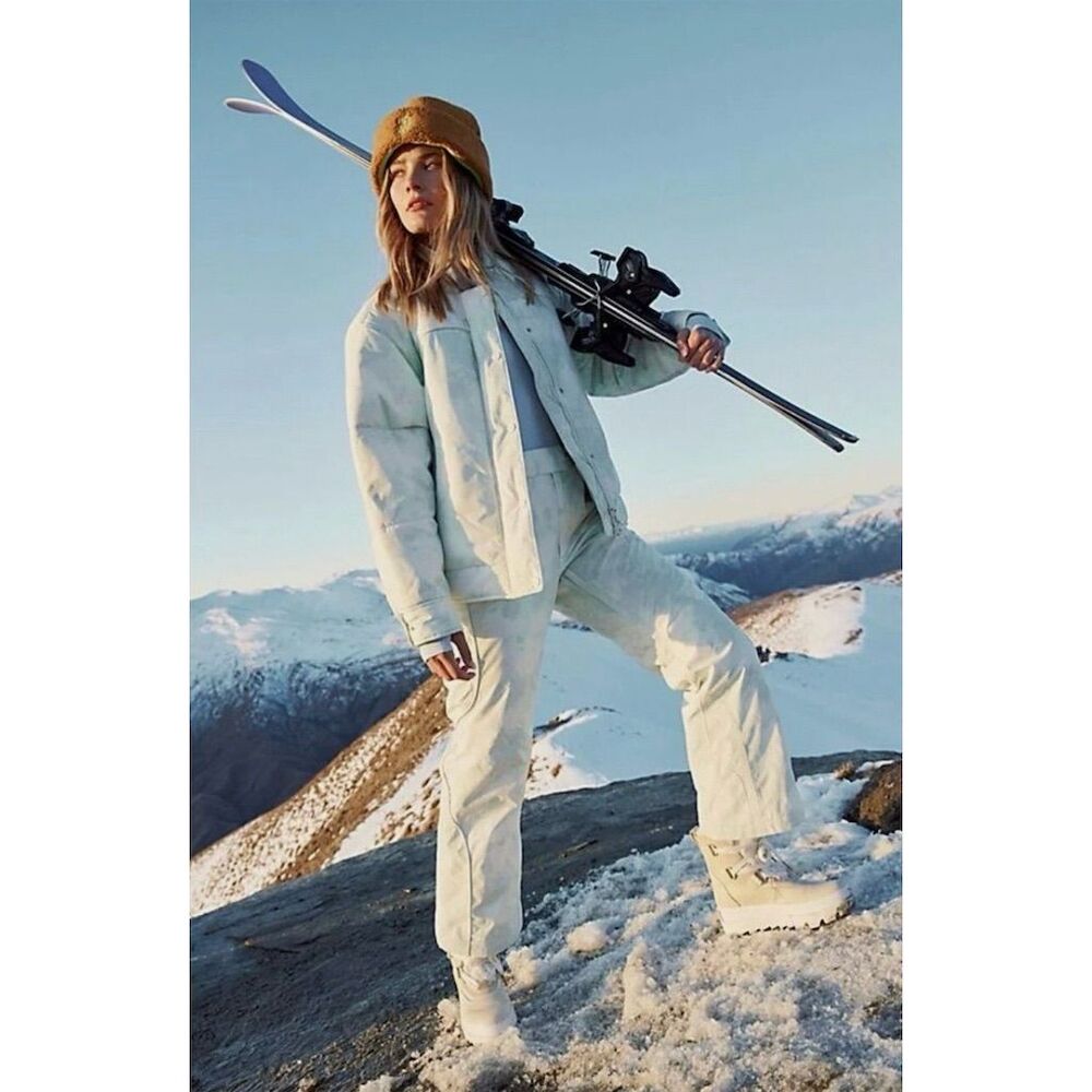 Free People Women's XL White Ski Jacket & Pants Set Winter Sports